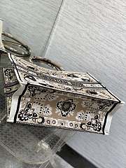 dior book tote flower butterfly01 41x35x18cm - 5