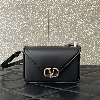 Valentino  VLOGO SIGNATURE02 19x12x6cm