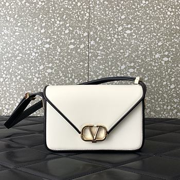 Valentino  VLOGO SIGNATURE03 19x12x6cm