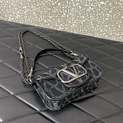 Valentino Garavani V02  20✖11✖5cm - 3