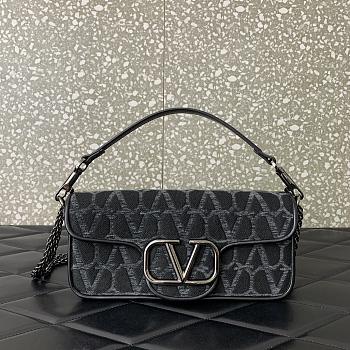 Valentino Garavani V02 27✖13✖6cm