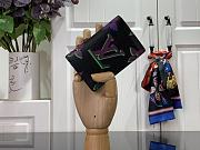 LV Wallet M82372 7.5x11x1cm - 1