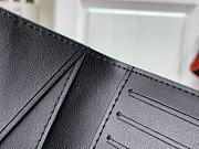 LV Wallet M82372 7.5x11x1cm - 4