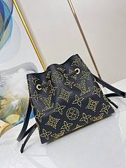 LV Bucket Bag 19x22x14cm - 4