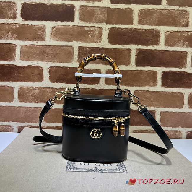 GUCCI Mini Bamboo Shoulder Bag 15.5X13.5X4cm - 1