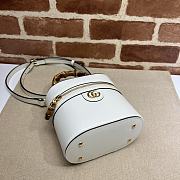 GUCCI Mini Bamboo Shoulder Bag01 15.5X13.5X4cm - 4