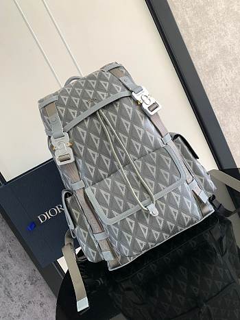 Dior Hit the Road backpack05 43 x 51 x 20cm