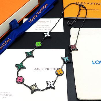 lv necklace01