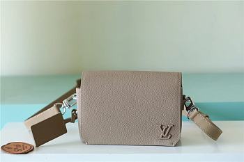 LV Aerogram Flap M82806 17.3 x 12 x 7CM