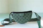 LV Moon Crossbody 24.5 x 16 x4.5cm - 1