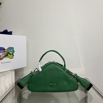 Prada Triangle Bag calfskin02 25x14.5x11cm