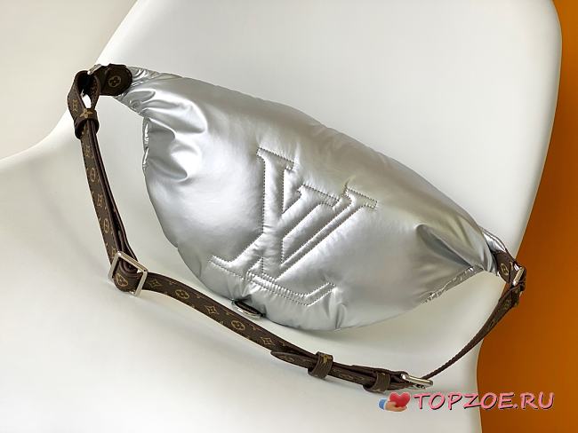 LV Pillow Maxi M20971 44 x 24 x 7 cm - 1