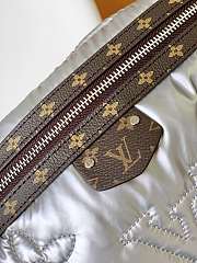 LV Pillow Maxi M20971 44 x 24 x 7 cm - 2