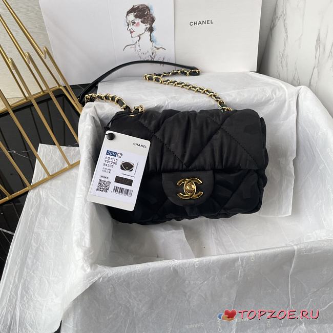 chanel 19 flap01 18cm - 1