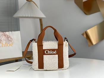Chloé  'woody' Shoulder Bag01  25x20x8cm