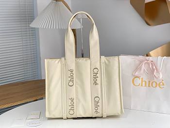 Chloé 'woody' Shoulder Bag  42x31.5x13.5cm