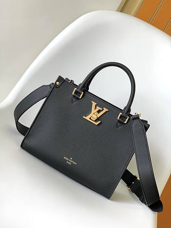 LV  Lock & Go M22311 24.5X19X10.5CM