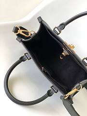LV  Lock & Go M22311 24.5X19X10.5CM - 4