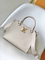 LV  Lock & Go M23637 24.5X19X10.5CM - 1