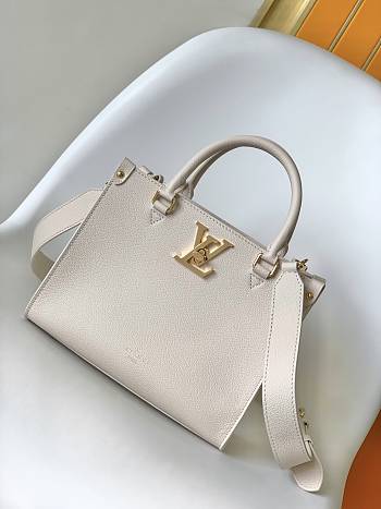 LV  Lock & Go M23637 24.5X19X10.5CM