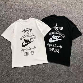 Camiseta Nike x Stussy The Wide World Tribe Nike x Stussy The Wide World Tribe T-Shirt