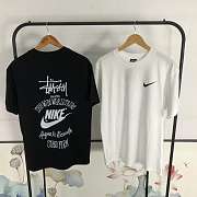 Camiseta Nike x Stussy The Wide World Tribe Nike x Stussy The Wide World Tribe T-Shirt - 2