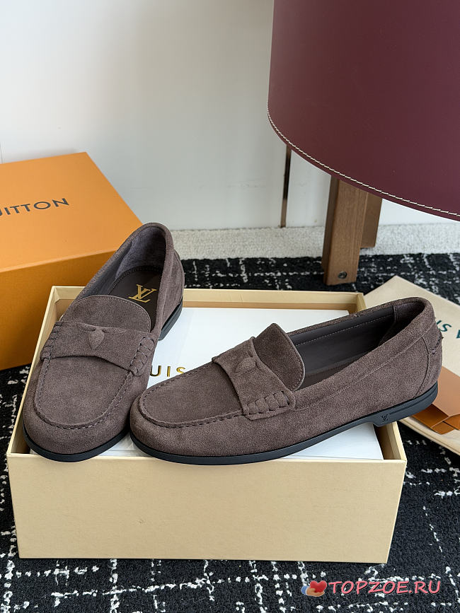 Louis Vuitton (LV) 26SS Primavera/Verano: Nueva colección de mocasines Louis Vuitton (LV) 26SS Spring/Summer New Arrival Loafers - 1