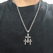 Cadena gruesa con cruz HL77B20, collar clásico de alta calidad con colgante de tres cruces incrustado de diamantes de Chrome Hearts. - 2