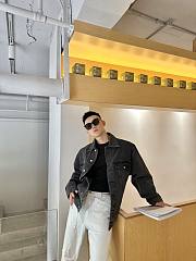 Chaqueta Denim Lavada con Logo Bordado Balenciaga Balenciaga Embroidered Logo Washed Denim Jacket - 5