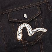 Chaqueta Denim con Bordado de Flor Japonesa y Kamon Evisu Evisu Kamon Flower Embroidered Denim Jacket - 4