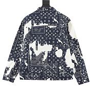  Chaqueta Vaquera Louis Vuitton con Estampado Monogram Bandana Louis Vuitton Monogram Bandana Denim Jacket - 5