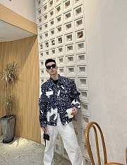  Chaqueta Vaquera Louis Vuitton con Estampado Monogram Bandana Louis Vuitton Monogram Bandana Denim Jacket - 4