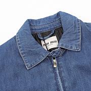 Chaqueta Acolchada de Denim Miu Miu con Logo Bordado Miu Miu Embroidered Logo Padded Denim Jacket - 3