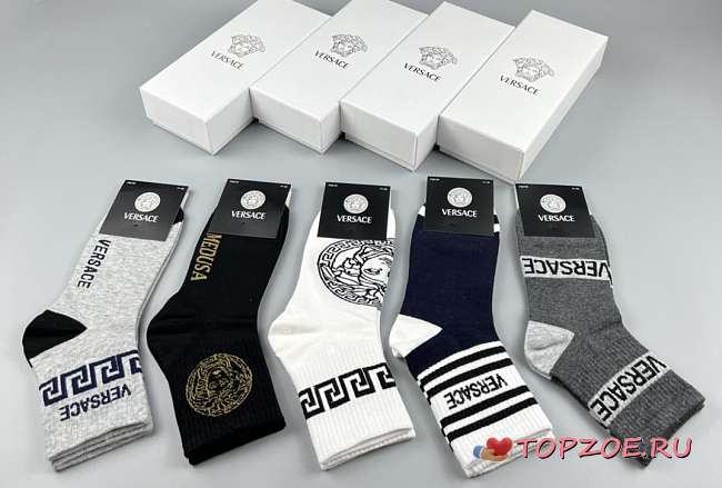 Calcetines medianos para hombre Versace, imprescindibles para todas las estaciones: primavera, verano, otoño e invierno. - 1