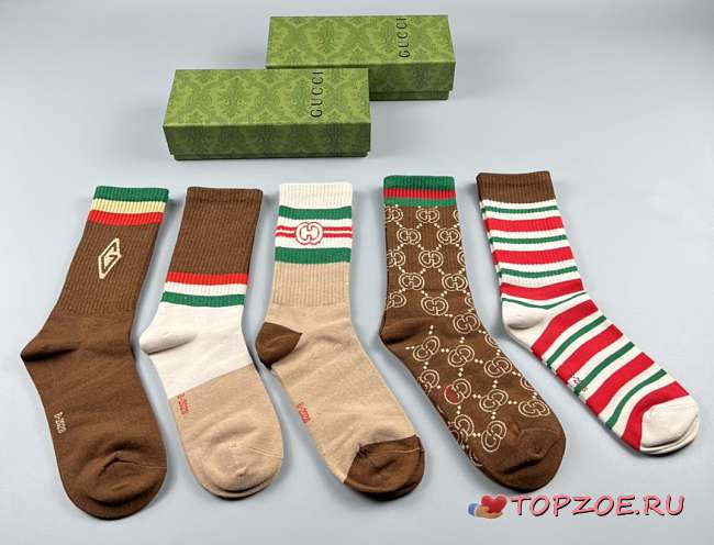 Calcetines medianos GUCCI, de algodón puro y buena calidad. - 1