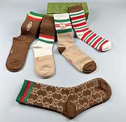 Calcetines medianos GUCCI, de algodón puro y buena calidad. - 4
