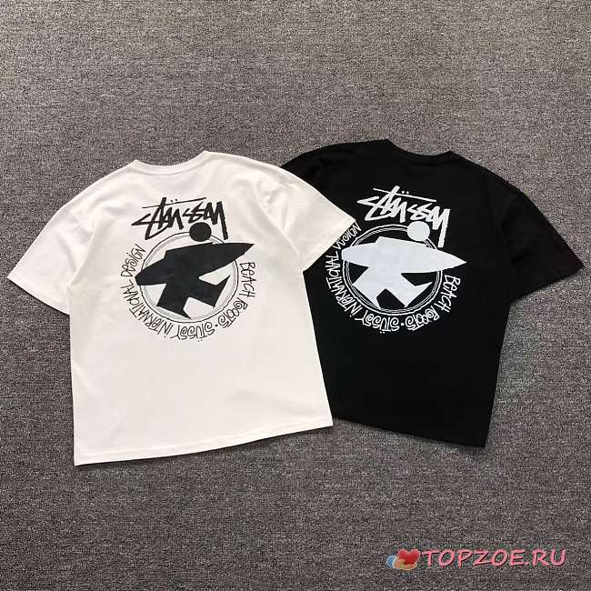 Camiseta Stussy Beach Roots Surfer Tee (Stussy Beach Roots International Design Tee) - 1